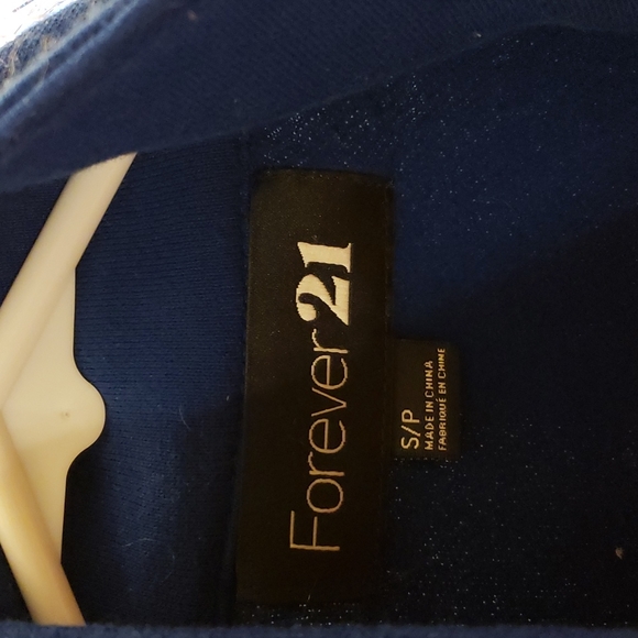 Blazer - Picture 2 of 4